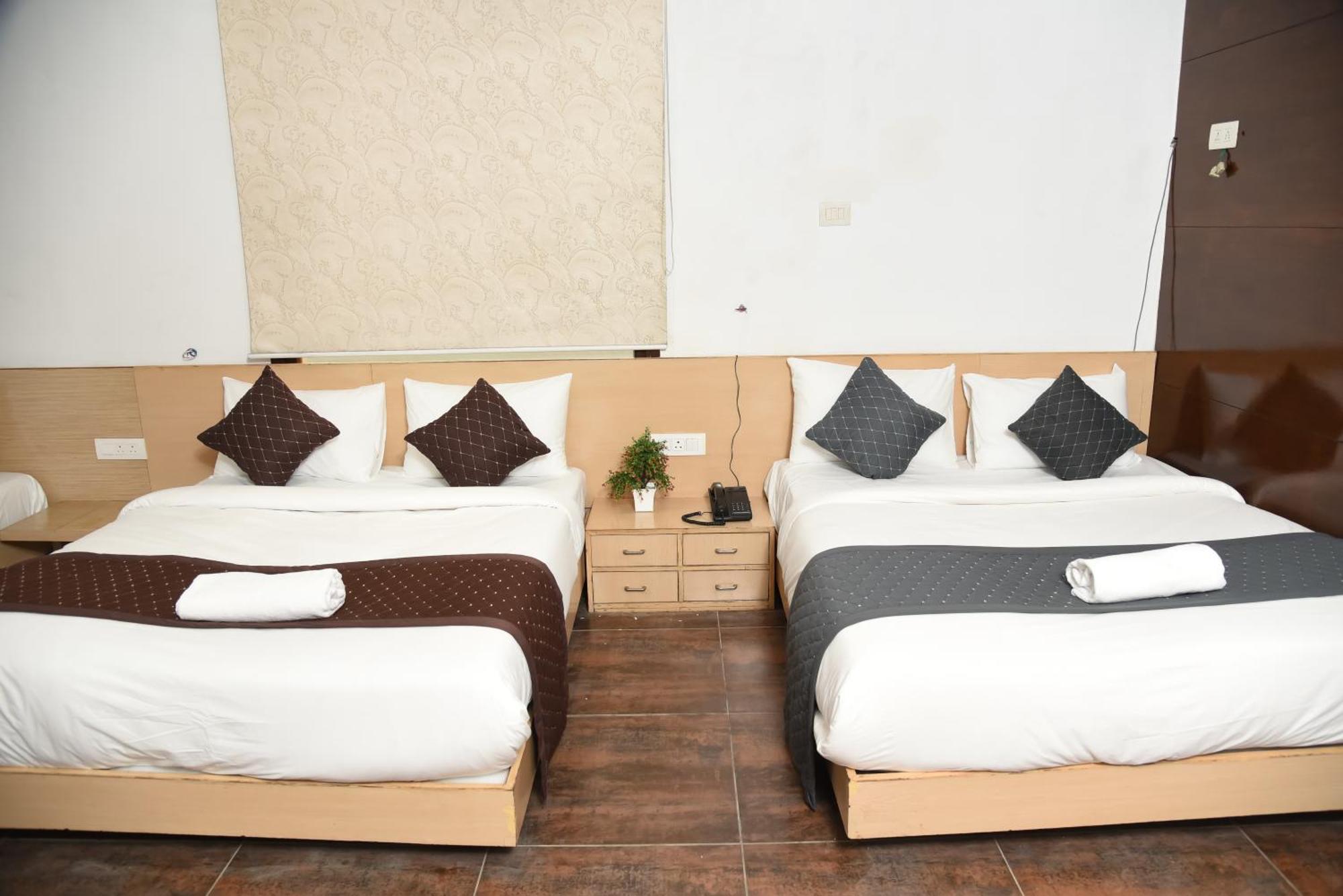 Hotel The Emporio A Boutique Rooms Near Anand Vihar Vaishali Ghaziabád Exteriér fotografie