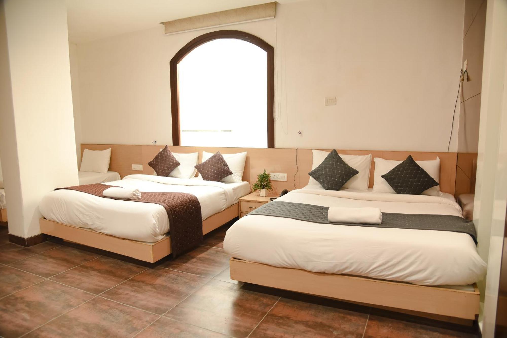 Hotel The Emporio A Boutique Rooms Near Anand Vihar Vaishali Ghaziabád Exteriér fotografie